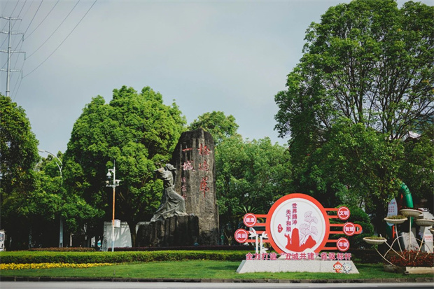 云南旅游,云南旅行社,云南团建公司,云南策划公司,云南会议会展,腾冲旅游,腾冲旅行社,腾冲团建公司,腾冲策划公司：【五一游腾冲】跟着大旅行家邂逅北海湿地的诗与远方