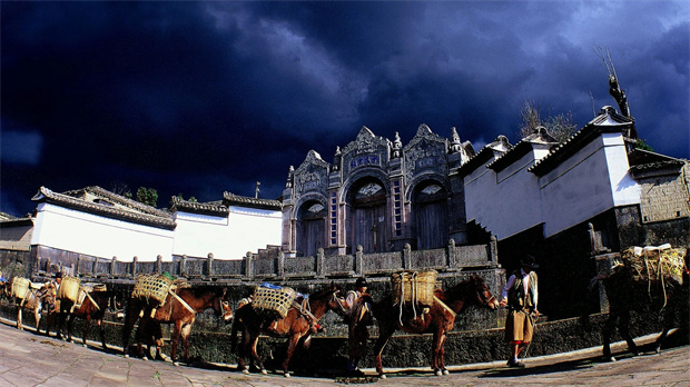 腾冲旅游：腾冲风物志丨马帮铜铃越千年，商帮传奇映边城